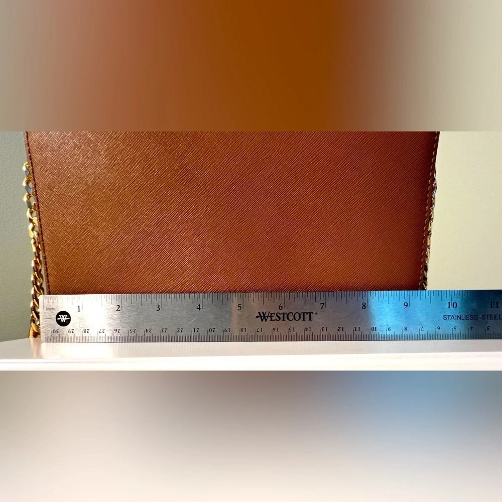 Michael Kors Tan Saffiano Leather Crossbody Bag EUC